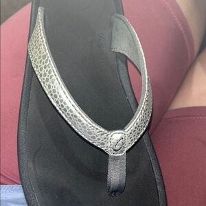OluKai Silver and Black Sandals with Cushioned Sole